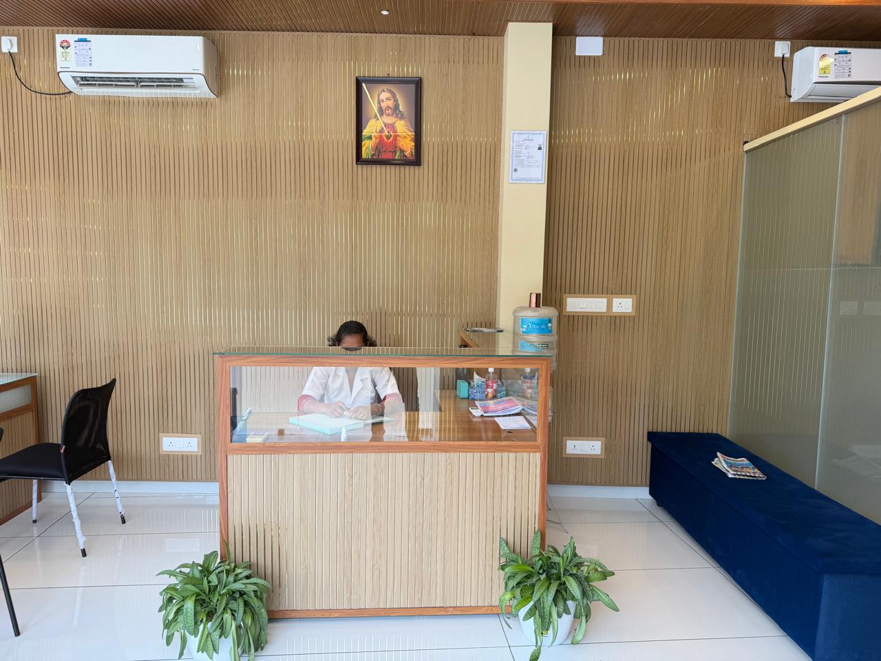 Front-desk & waiting area